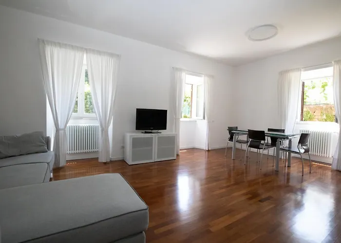 Domus Cordara - Splendido Nel Apartamento *